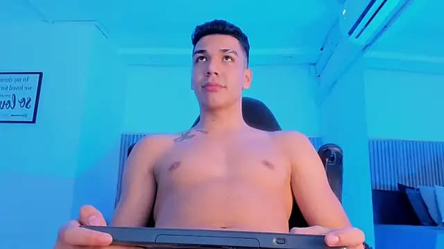 ApoloJackson1 live cam