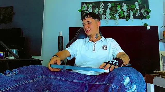 HannibalLester live cam