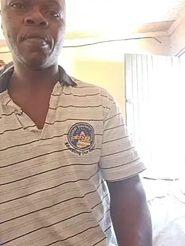 yourburget live cam on Stripchat