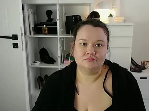 HollyDanceSoul live cam