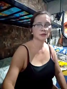 SexyHottMom live cam