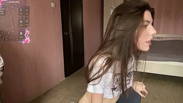 NeidaGowing live cam