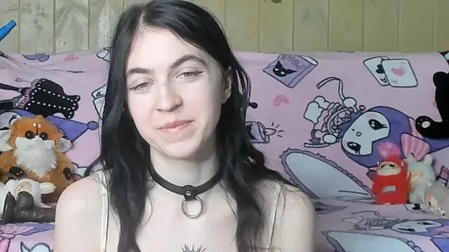 reze_daisies live cam on Stripchat