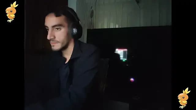 TommyMomentum live cam on Stripchat