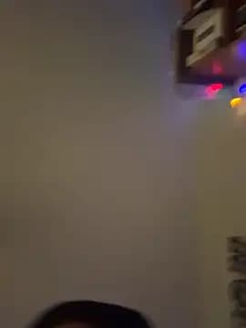 buckaztecc live cam on Stripchat