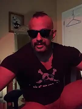 daddydonkey84 live cam on Stripchat