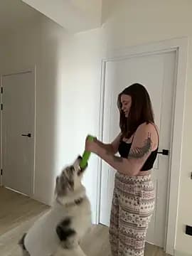 Sabrina_shells live cam on Stripchat