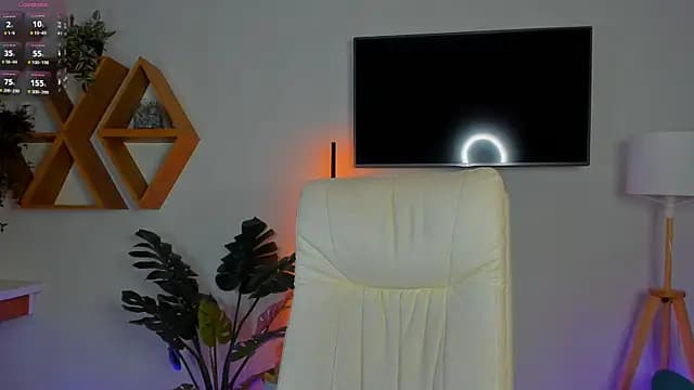 Cherry___Kiss live cam on Stripchat