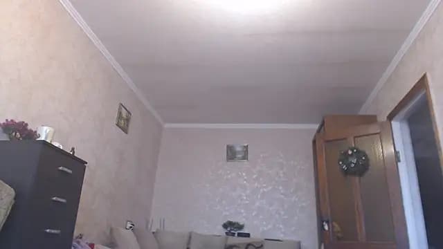 Amy_August live cam on Stripchat