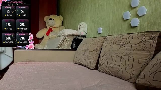 Arina_Bloom live cam