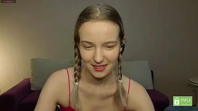 HongTomczak live cam on Stripchat