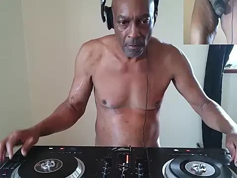 longdick4you8686 live cam