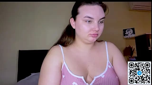 Dreamyblushfairy live cam on Stripchat