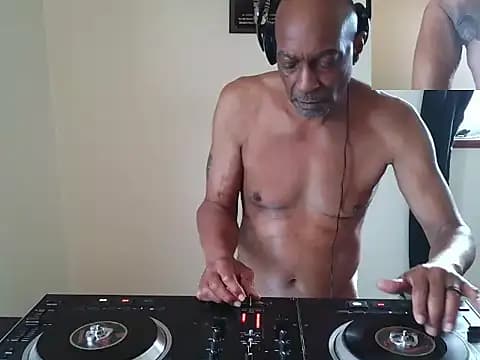 longdick4you8686 live cam