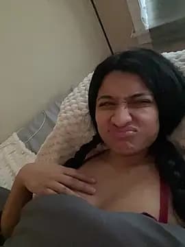 Heyalexaaa_love live cam