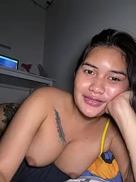 iDareUtoLoveMe live cam