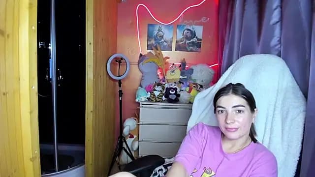 Fiery_Brunette_ live cam