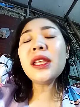 __Halen__ live cam on Stripchat