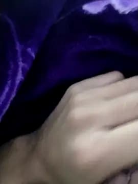 saneer69tew live cam on Stripchat