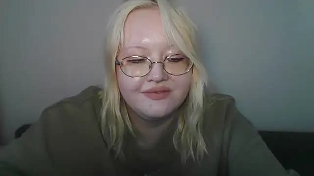 Elayne_Sweet live cam on Stripchat