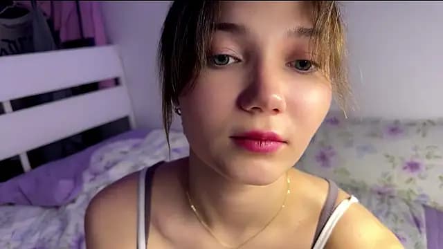 Cute_Capricee live cam on Stripchat