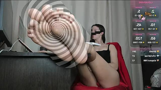 holyharlot live cam on Stripchat