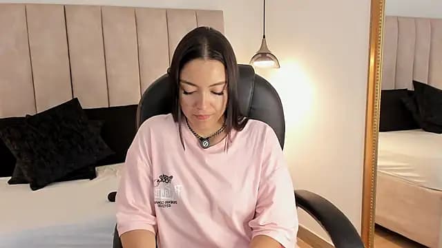 Megan-8 live cam