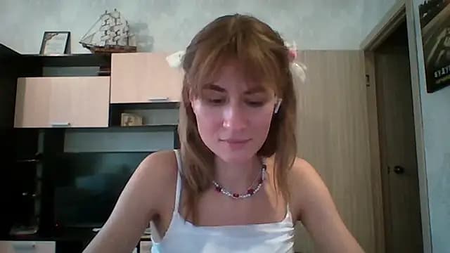 ElenoreHolguin live cam