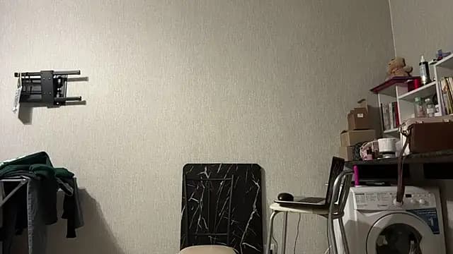 Emmiebutwihu live cam