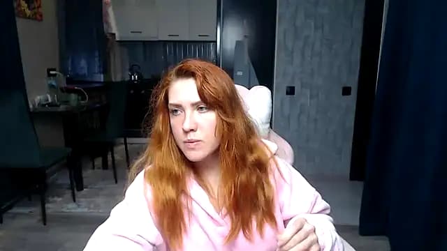 Reginasmilee live cam