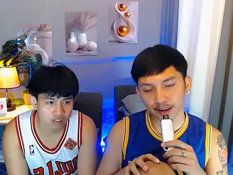 dylan_hardfucker live cam on Stripchat