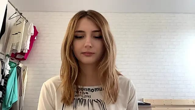 CassiPlacido live cam on Stripchat