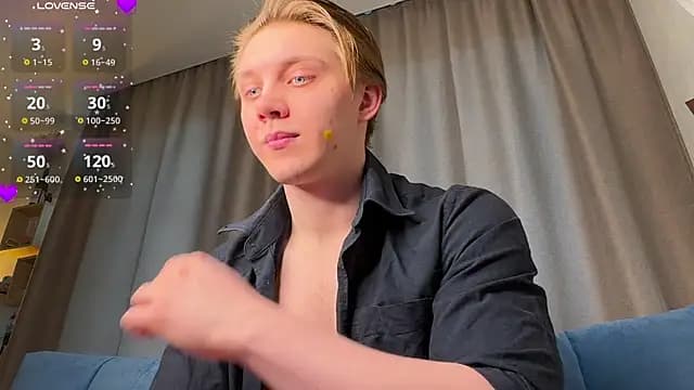 David_Keler live cam on Stripchat