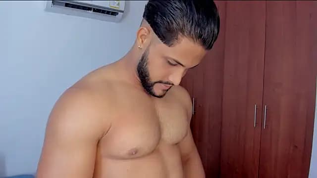 Pier_Simons live cam on Stripchat