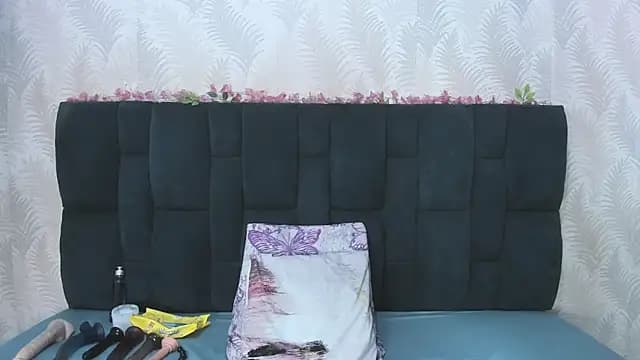 Ariana_Diosa live cam on Stripchat