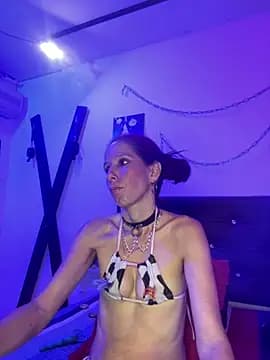 Little_Naughtty live cam on Stripchat