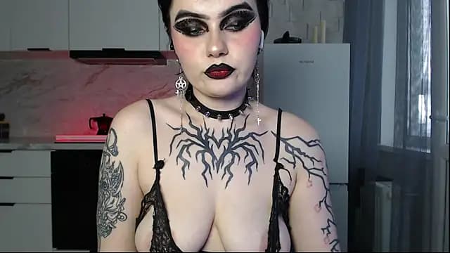 IntrigueYourDay live cam