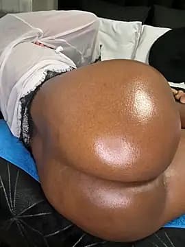 Nicole_bash live cam on Stripchat