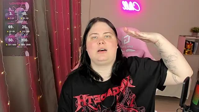 Akemi_BBW live cam on Stripchat