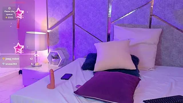 Ashley-Monroe live cam on Stripchat