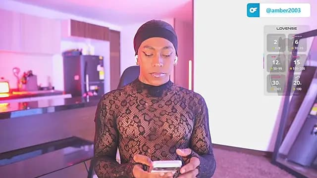 AmberRaus live cam on Stripchat