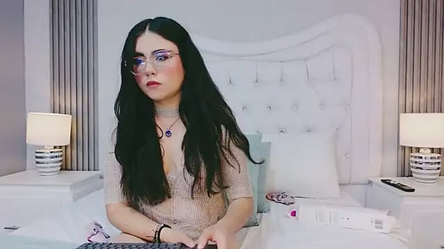 ScarlettPetrova live cam