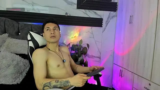 ThiagoFerrero_Hot live cam