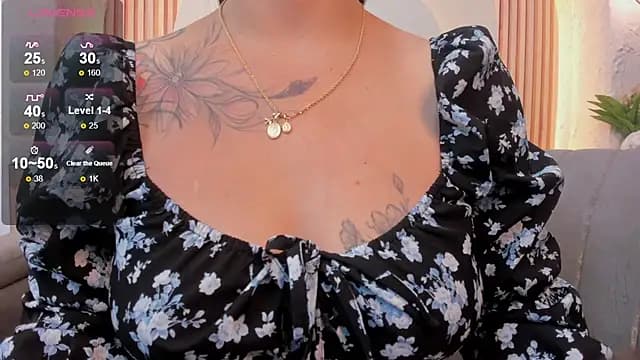 violet_scott_ live cam