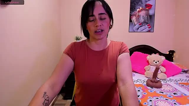 sara_florez12 live cam