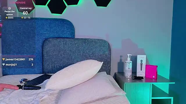 EmmaCollins01 live cam