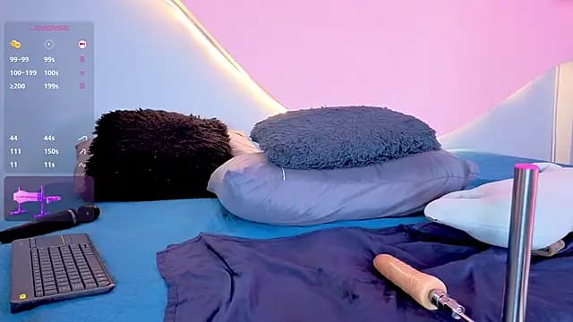 AllisonRoberts_ live cam on Stripchat