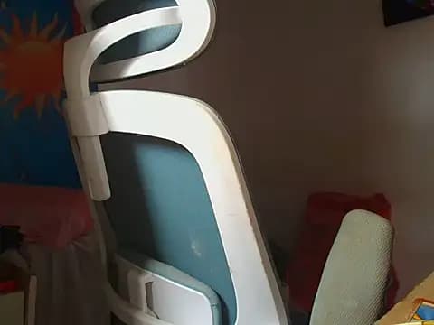 Sassa_69 live cam on Stripchat