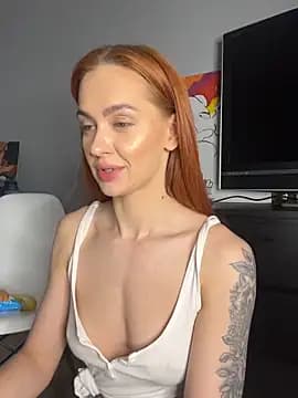 LittleFox___ live cam on Stripchat