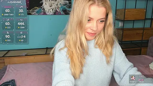 MinionFriend live cam on Stripchat